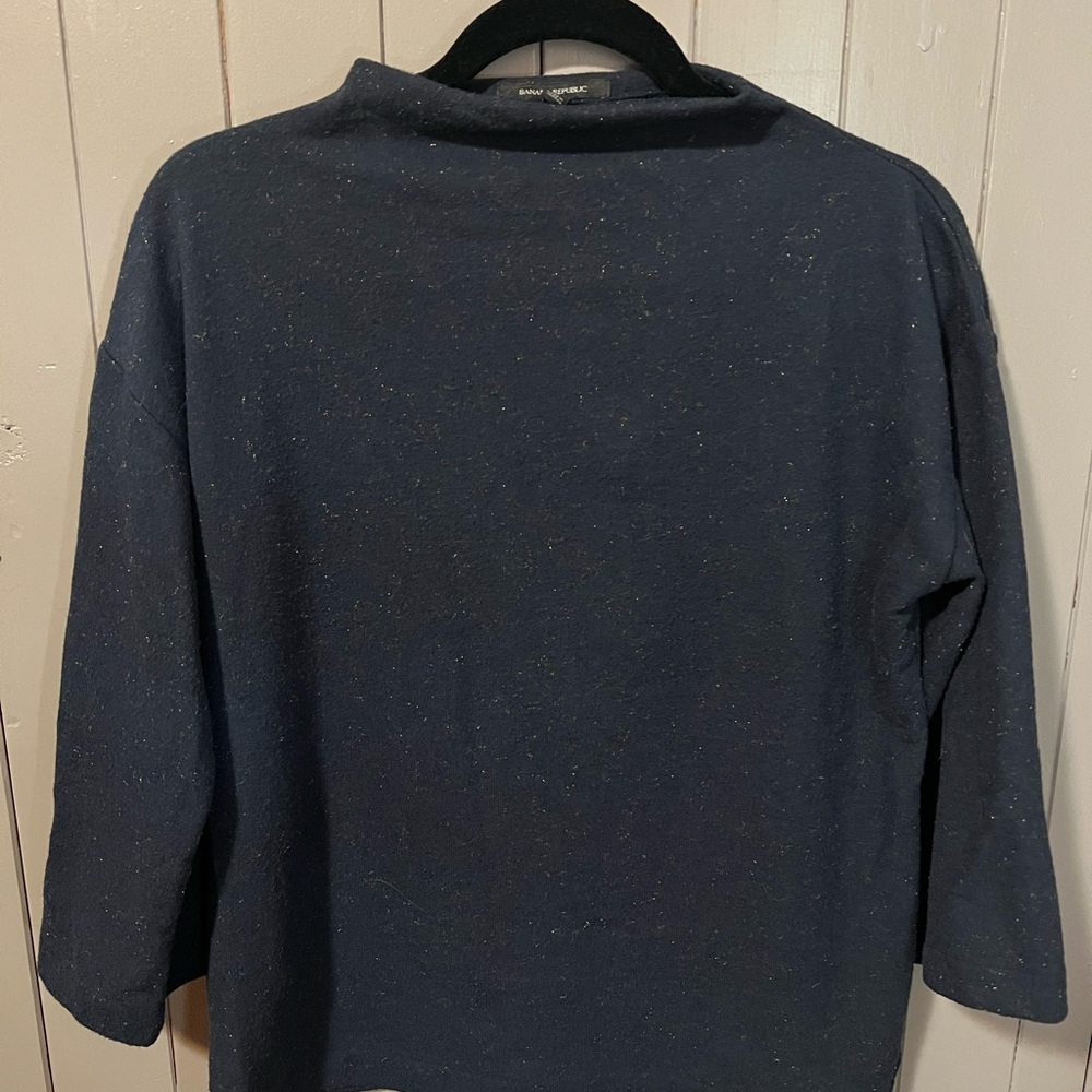 Banana Republic lightweight sweater